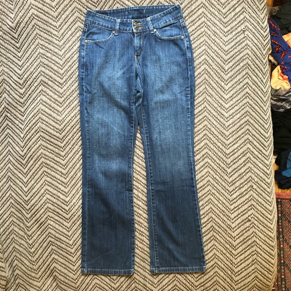 Levi’s Boyfriend Jean - Picture 5 of 10